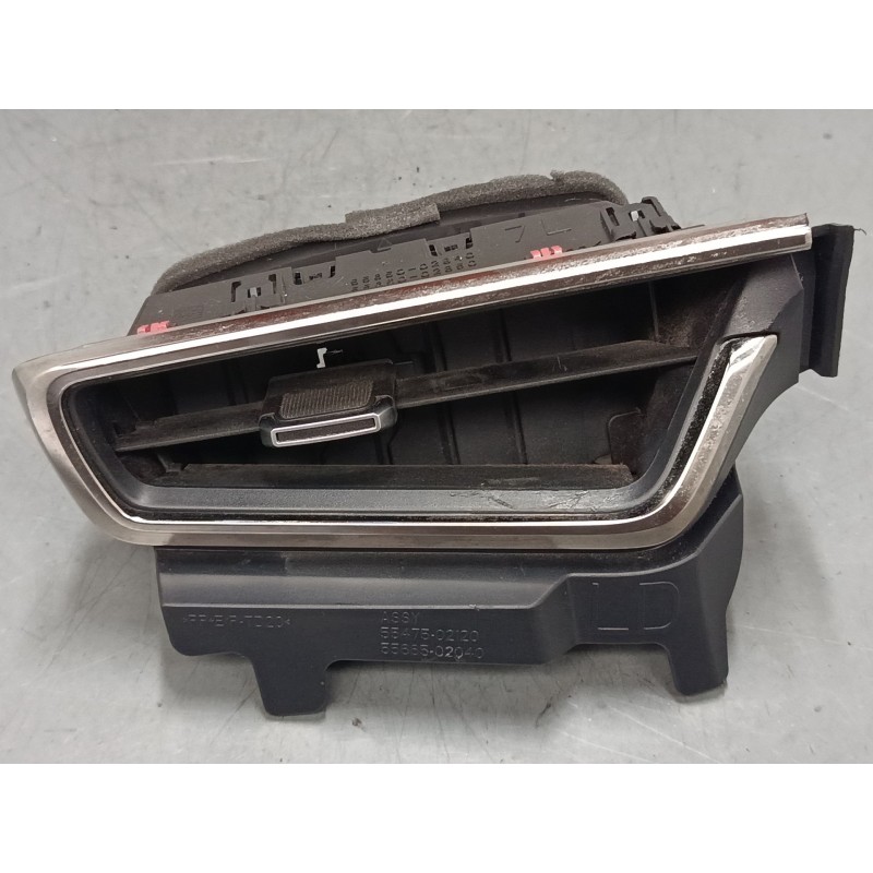 Recambio de aireador izquierdo para toyota corolla station wagon (_e21_) 1.8 hybrid (zwe211) referencia OEM IAM 5565002840  