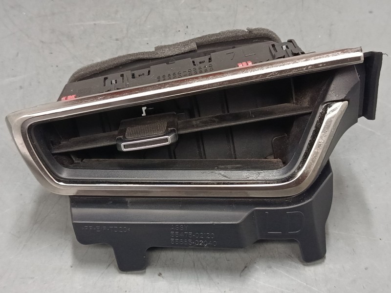 Recambio de aireador izquierdo para toyota corolla station wagon (_e21_) 1.8 hybrid (zwe211) referencia OEM IAM 5565002840  