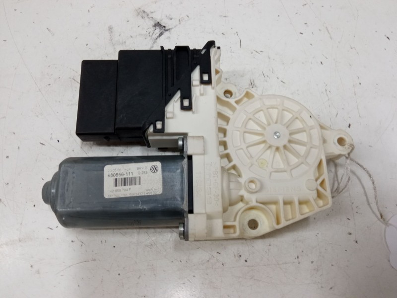 Recambio de motor elevaluna trasero derecho para volkswagen passat b6 (3c2) 2.0 tdi referencia OEM IAM   