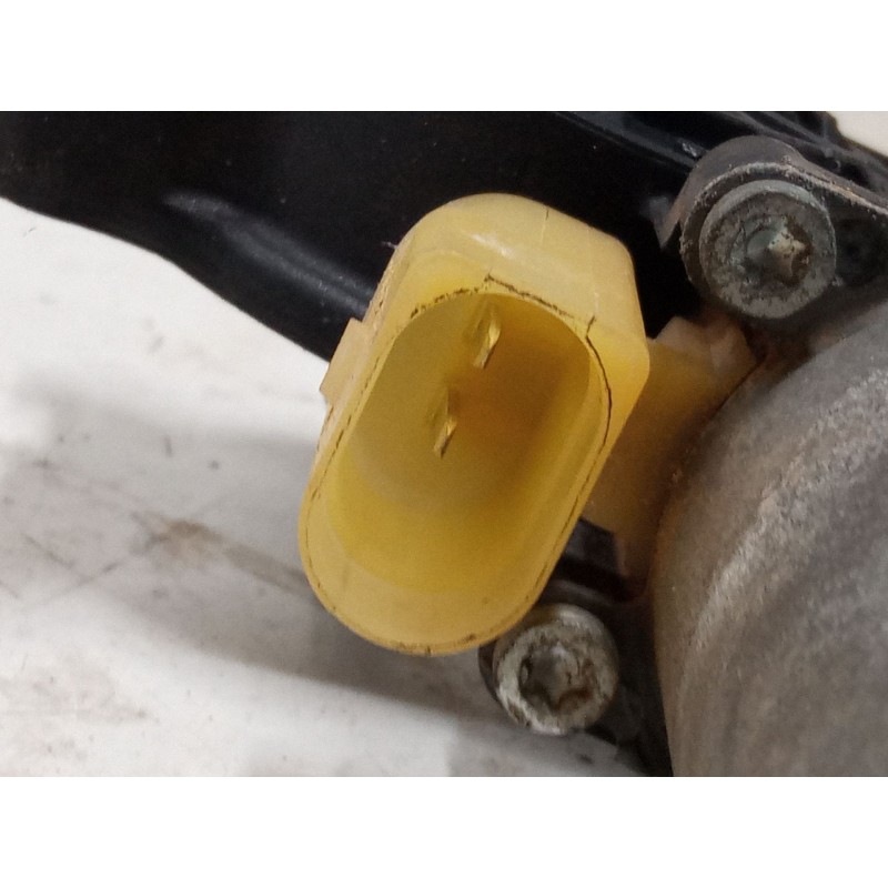 Recambio de motor elevaluna trasero derecho para volvo xc70 i cross country (295) d5 xc awd referencia OEM IAM 0130821776  