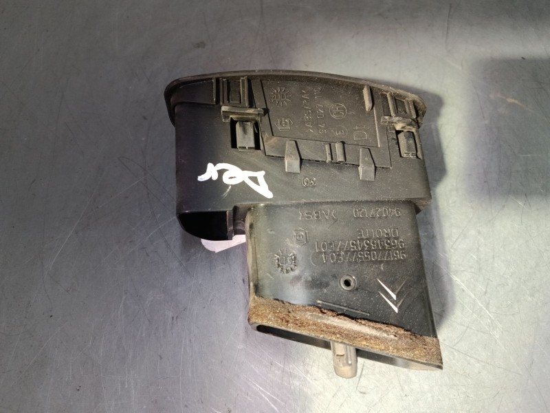 Recambio de aireador derecho para citroën saxo (s0, s1) 1.5 d referencia OEM IAM   