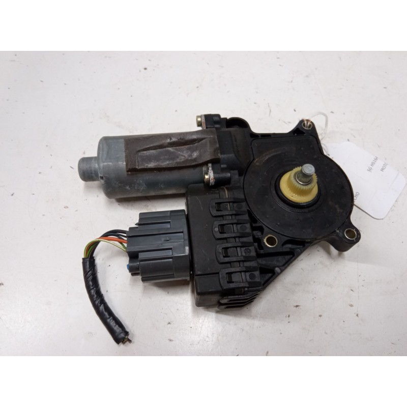 Recambio de motor elevaluna trasero derecho para ford mondeo iii (b5y) 2.0 16v referencia OEM IAM 0130821772  