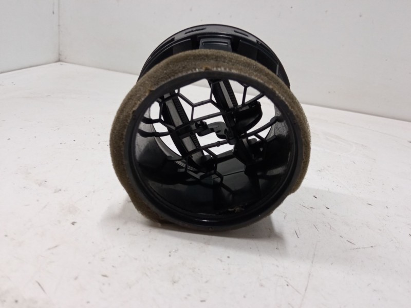 Recambio de aireador izquierdo para ford fiesta vi (cb1, ccn) 1.4 tdci referencia OEM IAM   