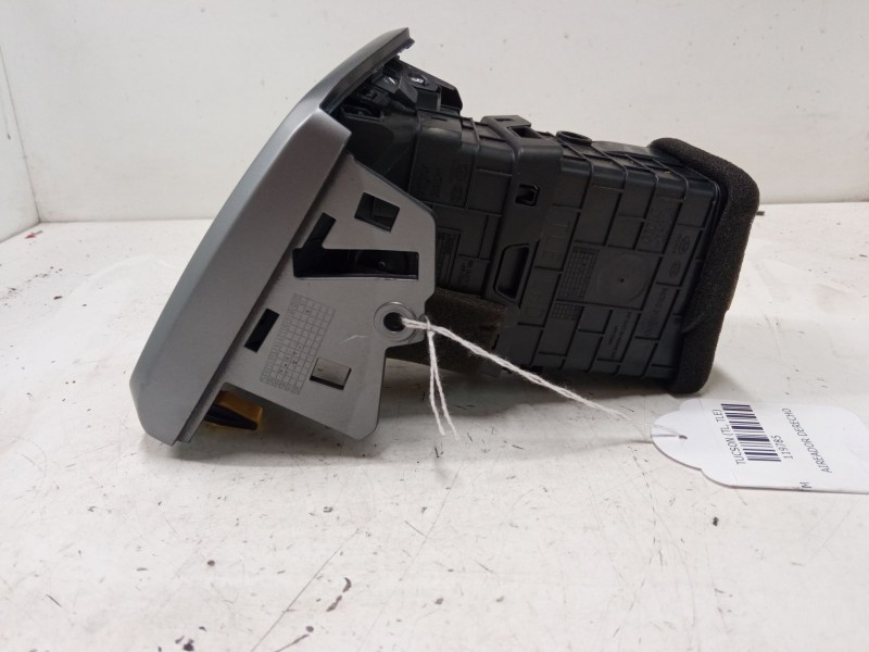 Recambio de aireador derecho para hyundai tucson (tl, tle) 1.7 crdi referencia OEM IAM   