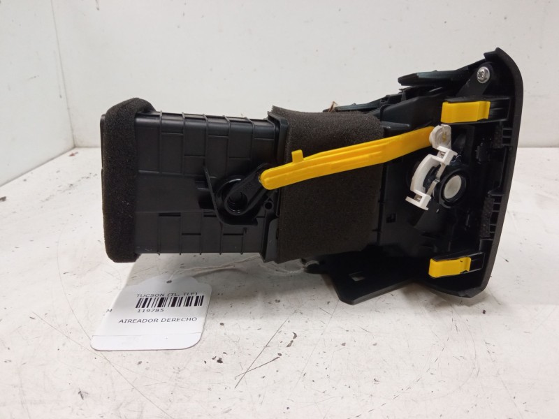 Recambio de aireador derecho para hyundai tucson (tl, tle) 1.7 crdi referencia OEM IAM   