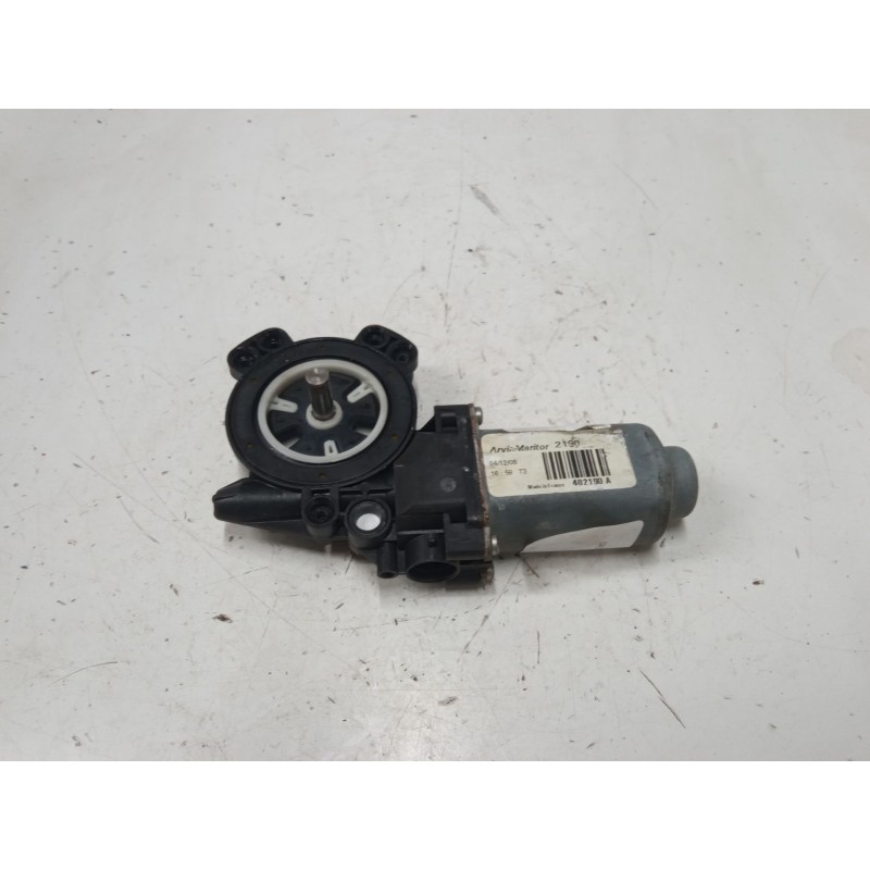 Recambio de motor elevaluna trasero derecho para nissan qashqai i (j10, nj10) 1.6 referencia OEM IAM 402190A  