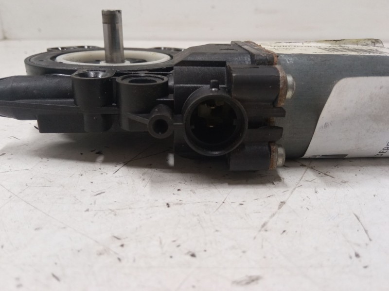 Recambio de motor elevaluna trasero derecho para nissan qashqai i (j10, nj10) 1.6 referencia OEM IAM 402190A  