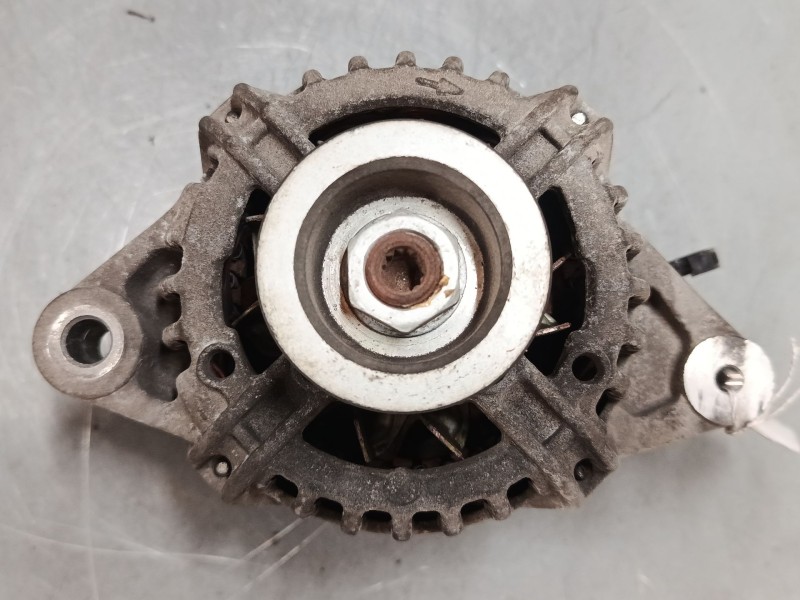 Recambio de alternador para toyota yaris (_p9_) 1.3 vvt-i (scp90_) referencia OEM IAM 270600J061  