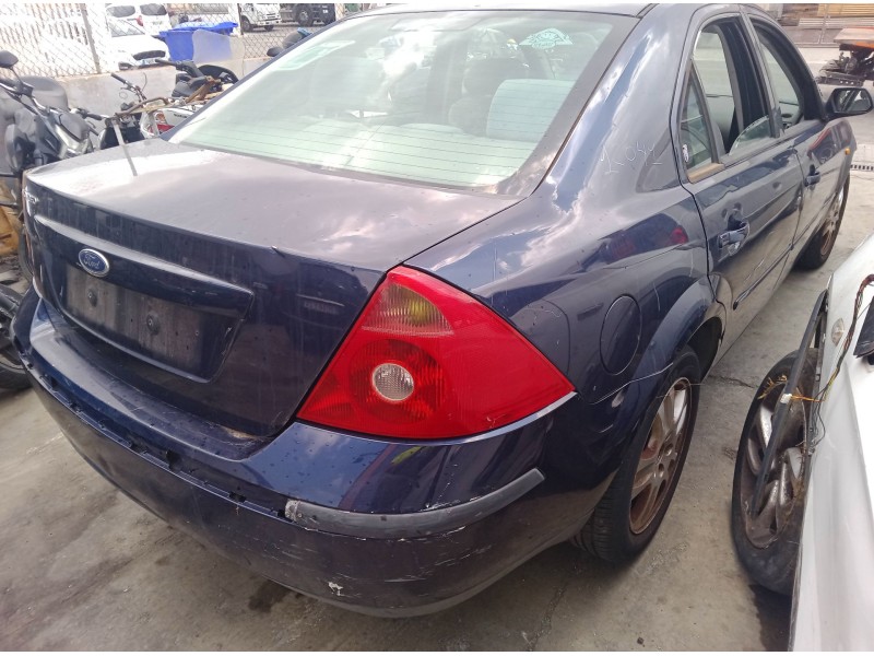 ford mondeo iii sedán (b4y) del año 2001