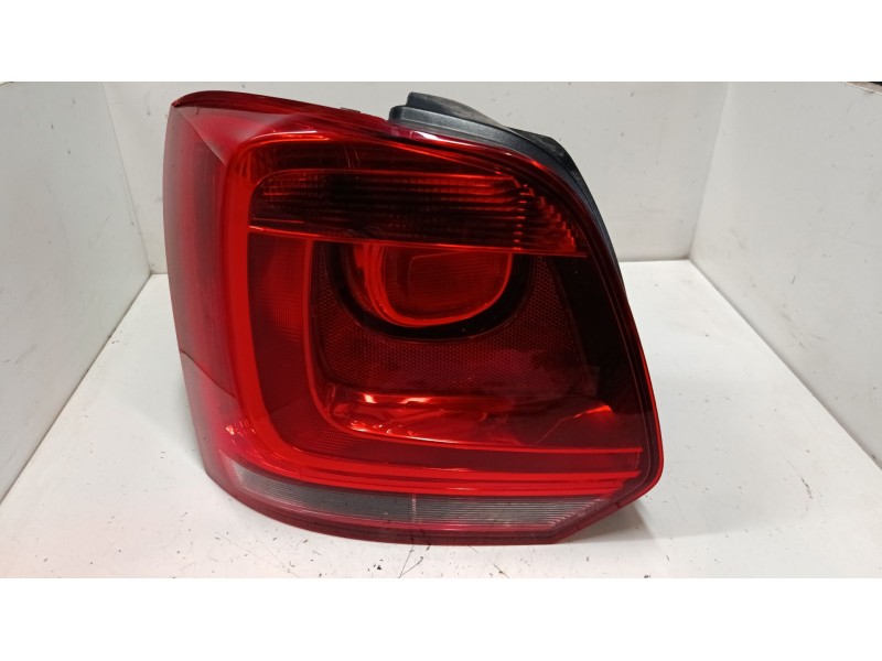 Recambio de piloto trasero izquierdo para volkswagen polo v (6r1, 6c1) 1.2 tsi referencia OEM IAM 6R0945095  