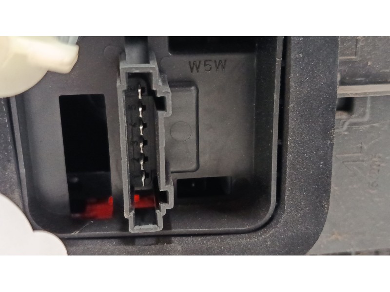 Recambio de piloto trasero izquierdo para volkswagen polo v (6r1, 6c1) 1.2 tsi referencia OEM IAM 6R0945095  