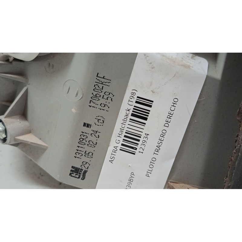 Recambio de piloto trasero derecho para opel astra g hatchback (t98) 1.6 16v (f08, f48) referencia OEM IAM 13110931  