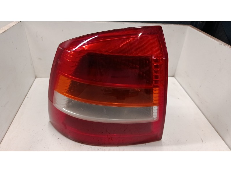 Recambio de piloto trasero izquierdo para opel astra g hatchback (t98) 1.6 16v (f08, f48) referencia OEM IAM   