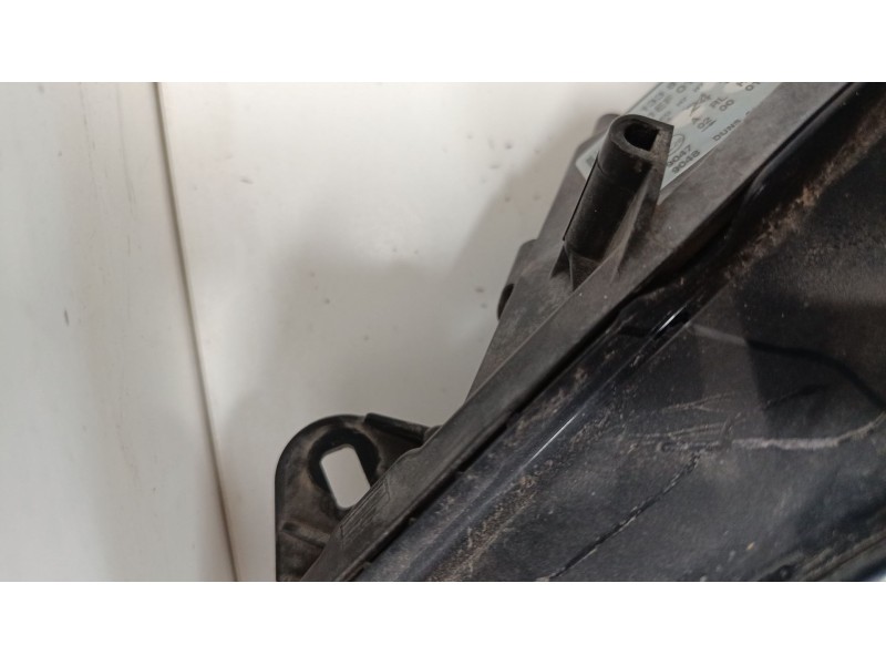 Recambio de faro izquierdo para opel corsa e (x15) 1.4 (08, 68) referencia OEM IAM 13381343LH 1EF01183005 