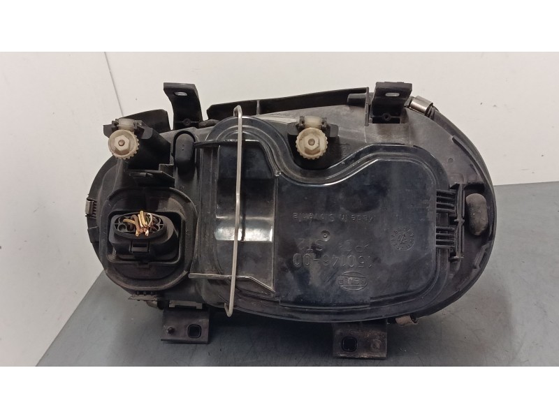 Recambio de faro derecho para volkswagen golf iv (1j1) 1.6 16v referencia OEM IAM 1J1941016BF  