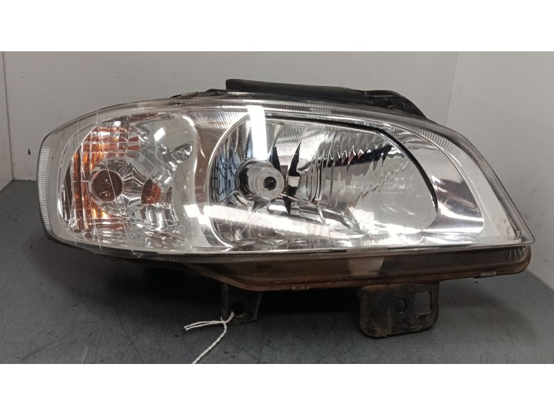 Recambio de faro derecho para seat ibiza ii (6k1) 1.9 tdi referencia OEM IAM   