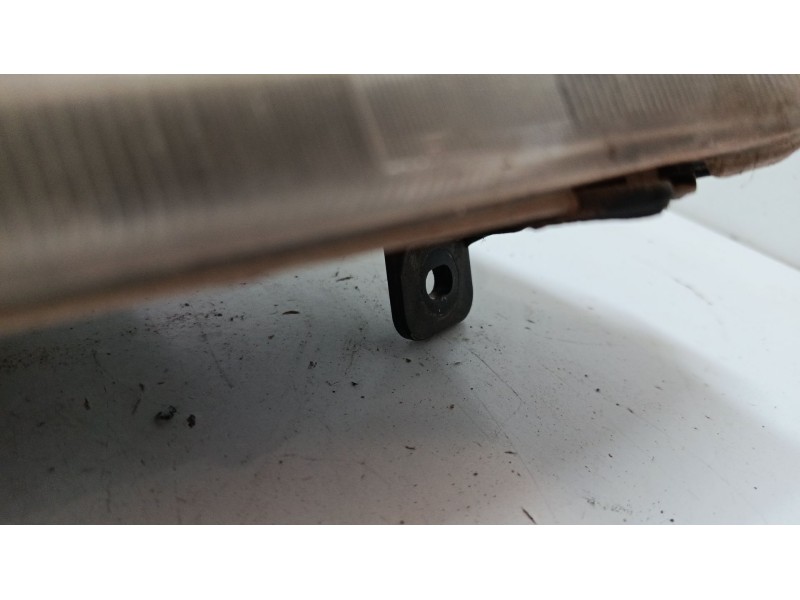 Recambio de faro derecho para peugeot 106 ii (1a_, 1c_) 1.5 d referencia OEM IAM   