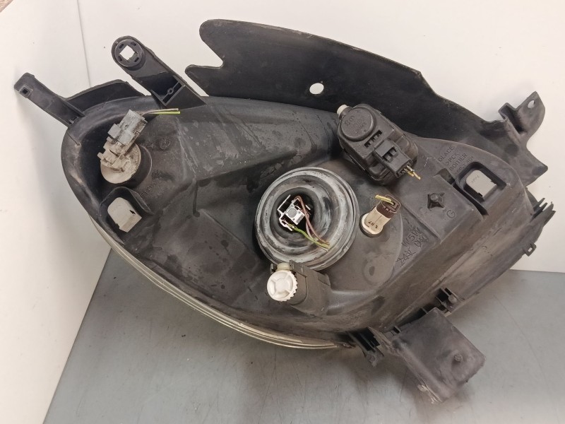 Recambio de faro izquierdo para citroën xsara picasso (n68) 1.6 16v referencia OEM IAM 9649557480  