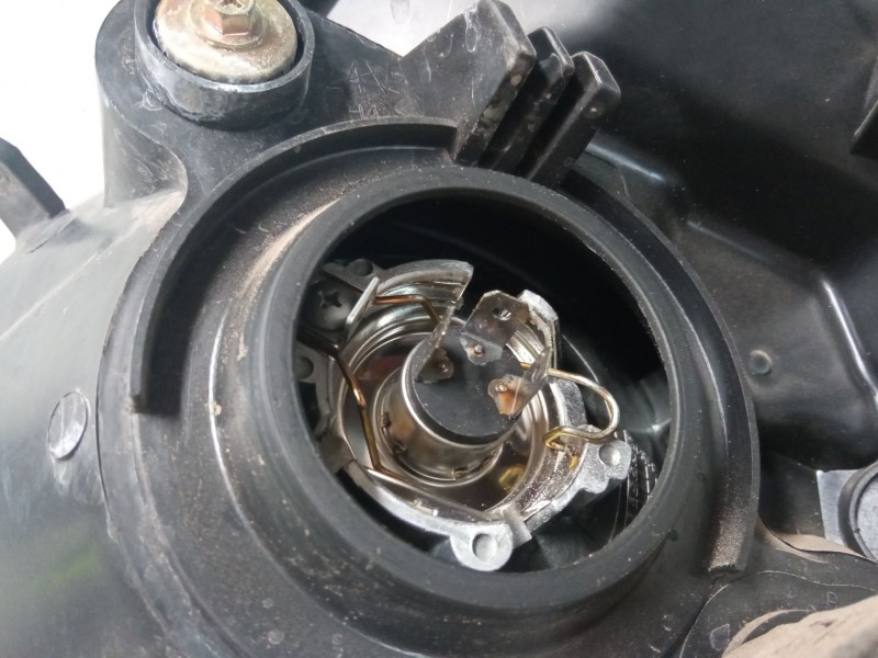 Recambio de faro derecho para honda jazz ii (gd_, ge3, ge2) 1.2 i-dsi (gd5, ge2) referencia OEM IAM   