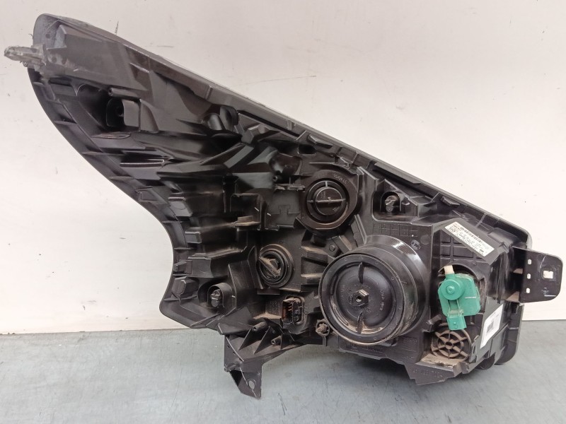 Recambio de faro izquierdo para opel vivaro b autobús (x82) 1.6 cdti (06) referencia OEM IAM 93867960 260606315R 1EE01156501
