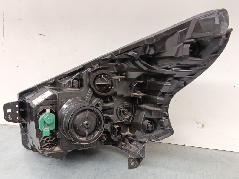 Recambio de faro derecho para opel vivaro b autobús (x82) 1.6 cdti (06) referencia OEM IAM 93867948 260100647R 1EE01156502
