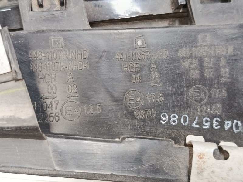 Recambio de faro derecho para audi a3 (8l1) 1.8 referencia OEM IAM   