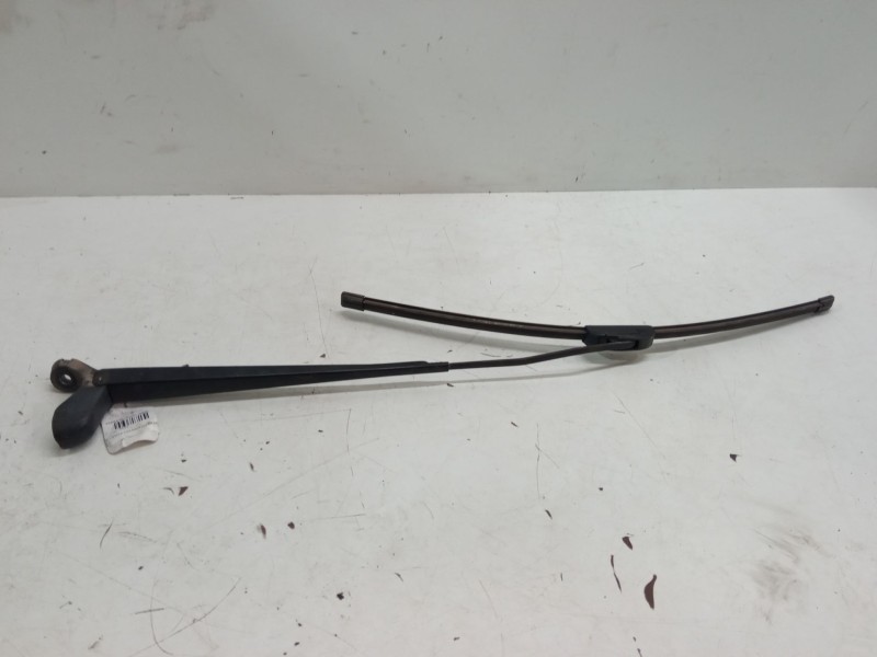 Recambio de brazo limpia delantero derecho para citroën xsara picasso (n68) 2.0 hdi referencia OEM IAM   