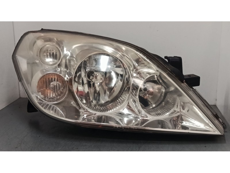 Recambio de faro derecho para nissan primera hatchback (p12) 1.6 referencia OEM IAM 26010AU800 082151191R 