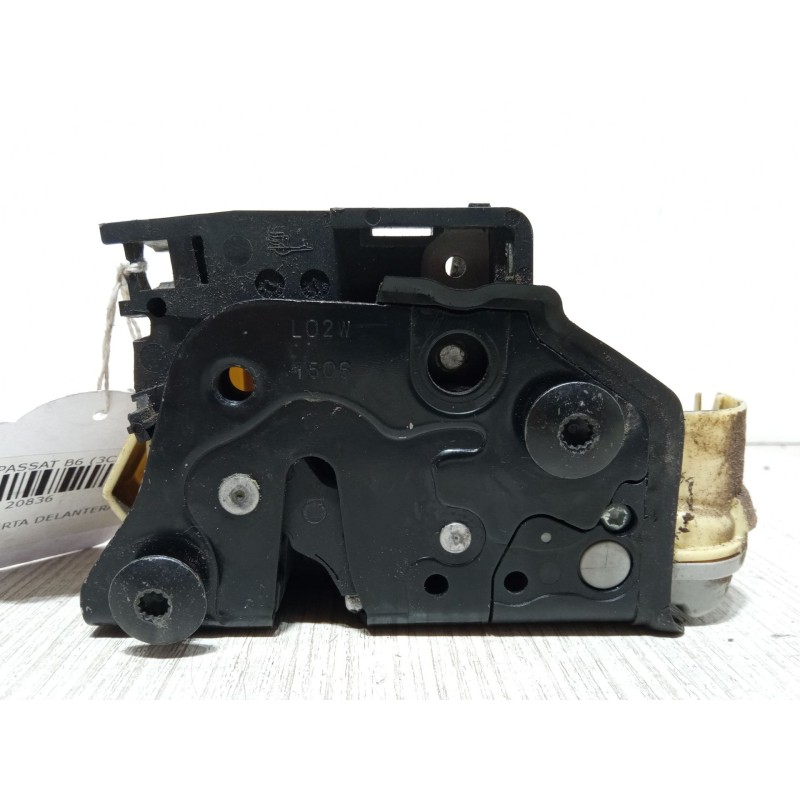 Recambio de cerradura puerta delantera izquierda para volkswagen passat b6 (3c2) 2.0 tdi 16v referencia OEM IAM CZ3C1B37015A  