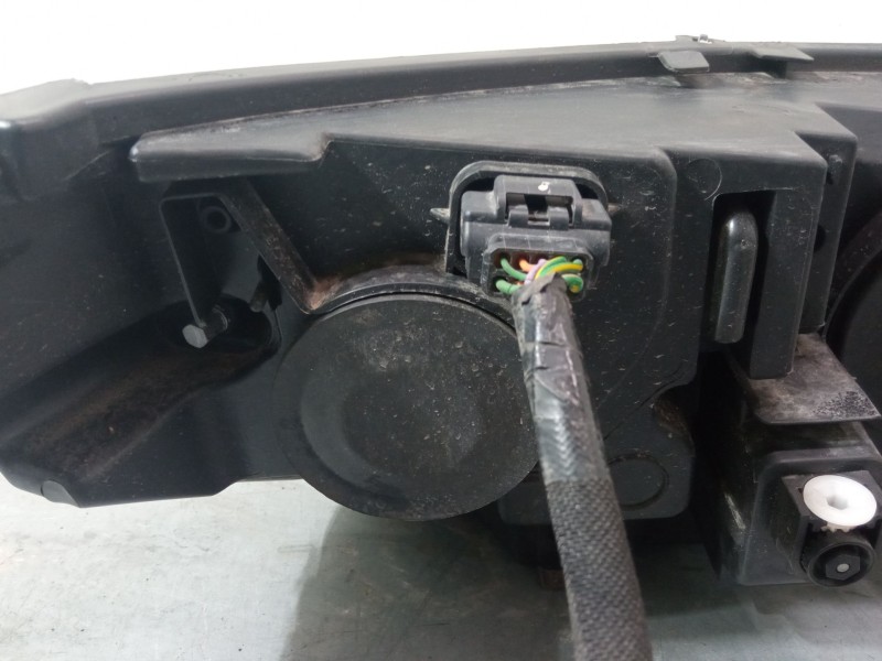 Recambio de faro izquierdo para citroën c4 ii (nc_) 1.6 hdi 110 referencia OEM IAM 9687308380  