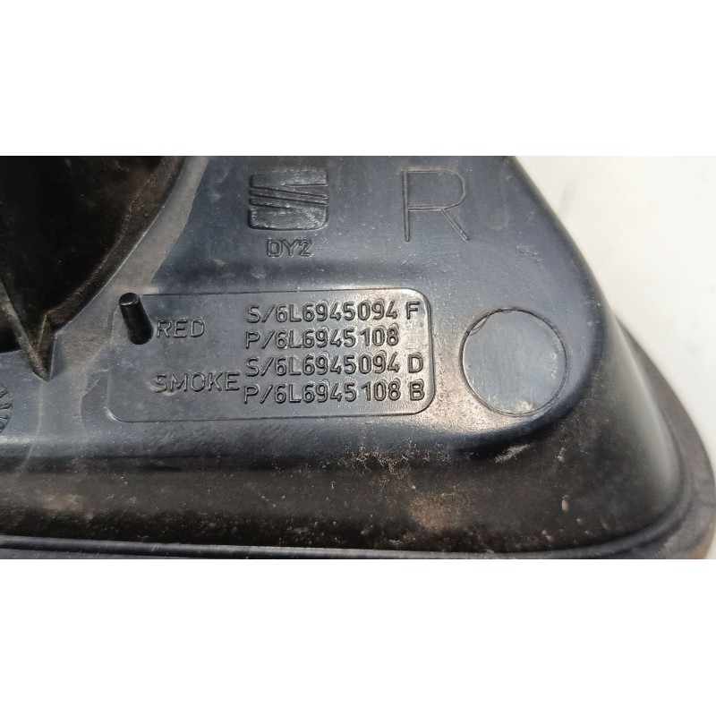Recambio de piloto trasero porton derecho para seat ibiza iii (6l1) 1.4 16v referencia OEM IAM 6L6945094F  