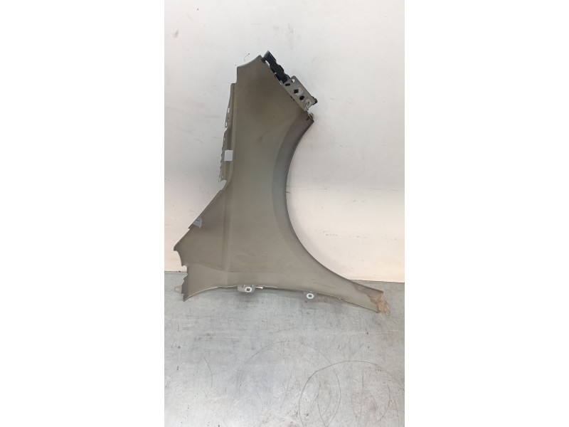 Recambio de aleta delantera izquierda para fiat 500e (332_) elektro 3+1 (fa1) referencia OEM IAM 52137232  