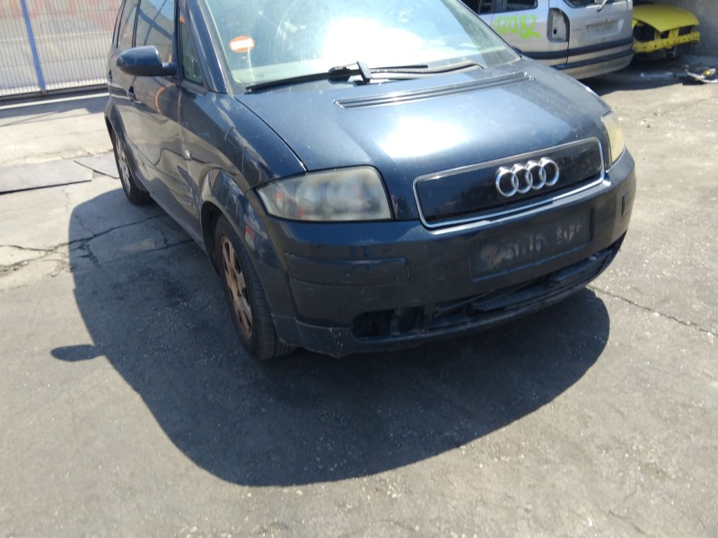 audi a2 (8z0) del año 2001