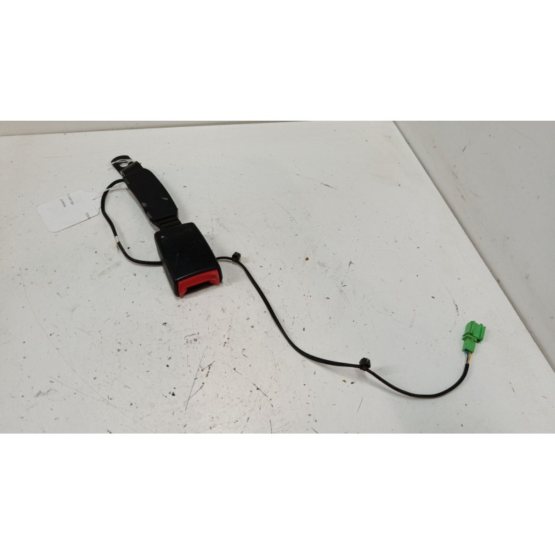 Recambio de anclaje cinturon delantero izquierdo para volkswagen polo v (6r1, 6c1) 1.2 tsi referencia OEM IAM 6R4857756A  