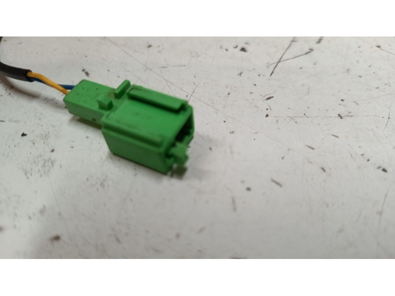 Recambio de anclaje cinturon delantero izquierdo para volkswagen polo v (6r1, 6c1) 1.2 tsi referencia OEM IAM 6R4857756A  