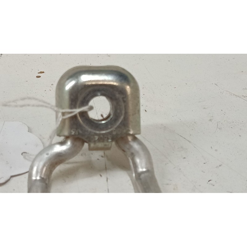 Recambio de anclaje cinturon trasero izquierdo para volkswagen polo v (6r1, 6c1) 1.2 tsi referencia OEM IAM 6R0857739A  