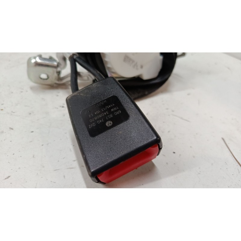 Recambio de anclaje cinturon trasero derecho para volkswagen polo v (6r1, 6c1) 1.2 tsi referencia OEM IAM 6R0857740  