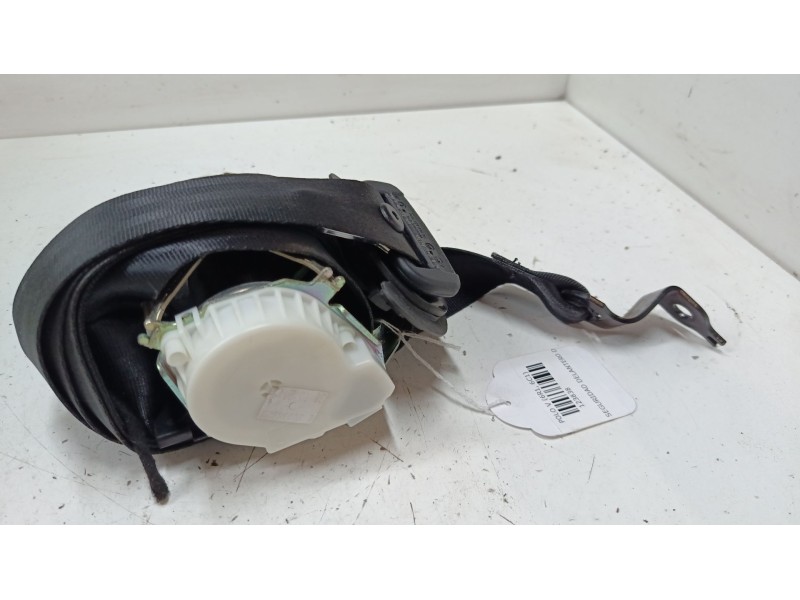 Recambio de cinturon seguridad delantero derecho para volkswagen polo v (6r1, 6c1) 1.2 tsi referencia OEM IAM 6R4857706A  