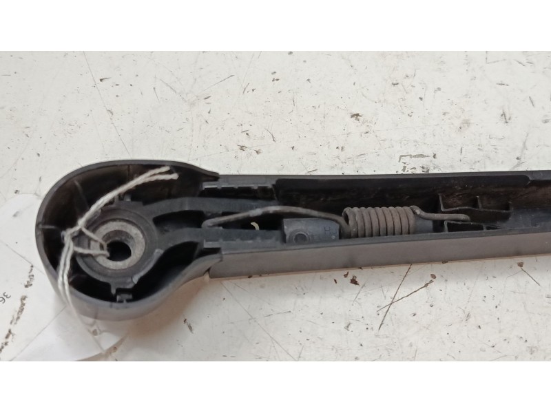 Recambio de brazo limpia trasero para volkswagen polo v (6r1, 6c1) 1.2 tsi referencia OEM IAM 6R6955707B  