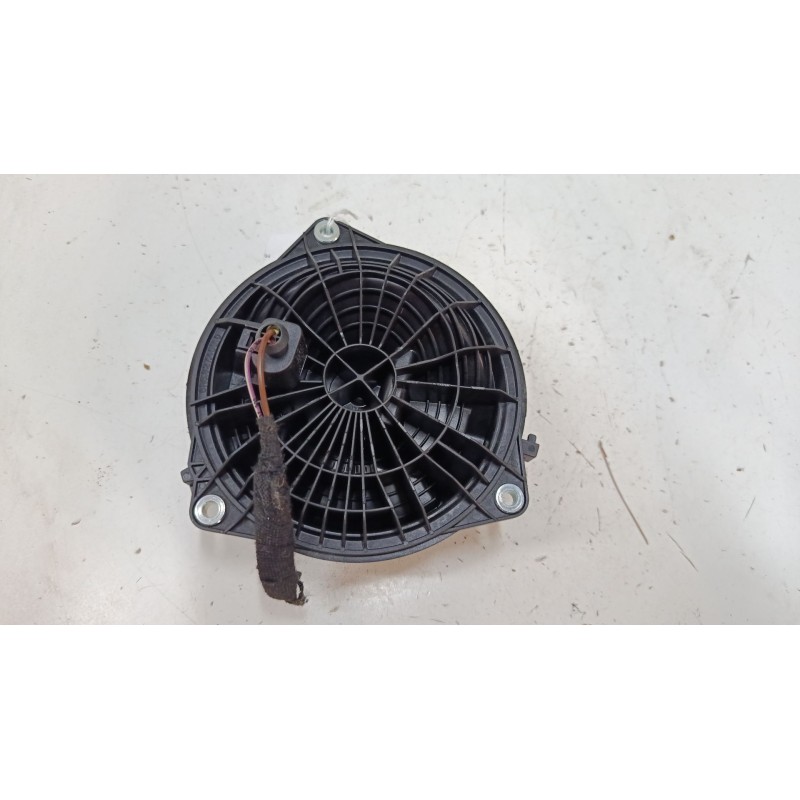 Recambio de maneta exterior porton para volkswagen polo v (6r1, 6c1) 1.2 tsi referencia OEM IAM 6R6827469D  