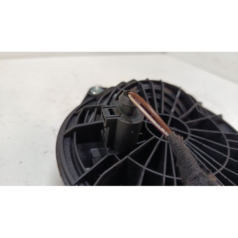 Recambio de maneta exterior porton para volkswagen polo v (6r1, 6c1) 1.2 tsi referencia OEM IAM 6R6827469D  