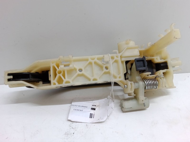 Recambio de maneta exterior puerta delantera derecha para ssangyong tivoli 1.6 referencia OEM IAM   