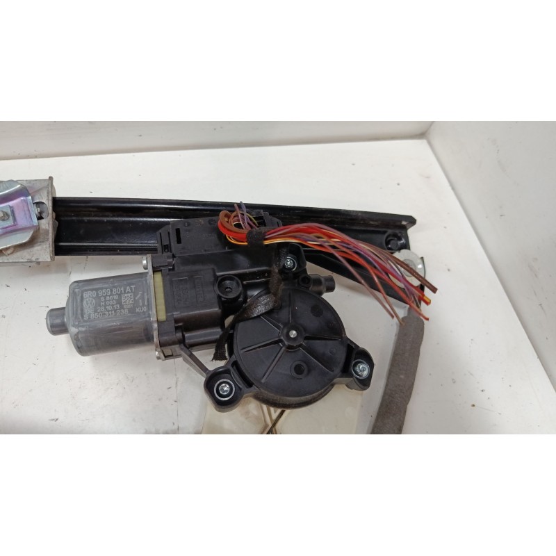 Recambio de elevalunas electrico delantero izquierdo para volkswagen polo v (6r1, 6c1) 1.2 tsi referencia OEM IAM 6R0959801AT  