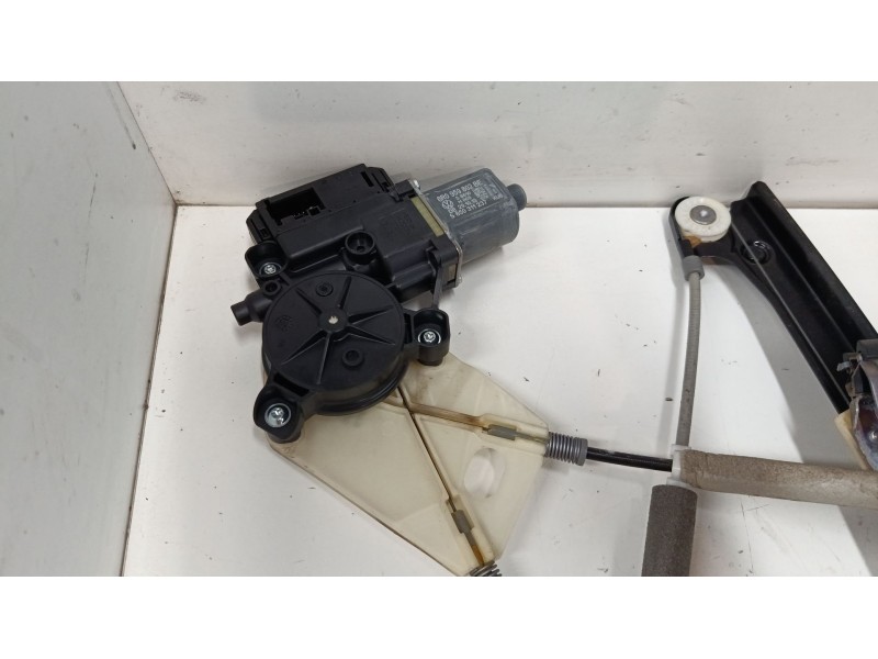 Recambio de elevalunas electrico delantero derecho para volkswagen polo v (6r1, 6c1) 1.2 tsi referencia OEM IAM 6R0959802BE  