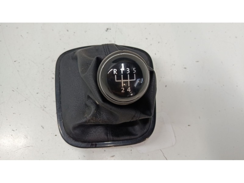Recambio de pomo palanca cambio para volkswagen polo v (6r1, 6c1) 1.2 tsi referencia OEM IAM 6R0711113T  