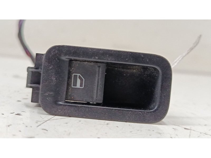 Recambio de mando elevalunas trasero derecho para volkswagen polo v (6r1, 6c1) 1.2 tsi referencia OEM IAM 6R0867255H  