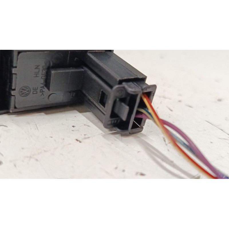 Recambio de mando elevalunas trasero derecho para volkswagen polo v (6r1, 6c1) 1.2 tsi referencia OEM IAM 6R0867255H  