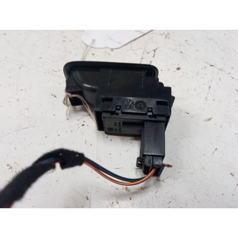 Recambio de mando elevalunas trasero izquierdo para volkswagen polo v (6r1, 6c1) 1.2 tsi referencia OEM IAM 6R0867255H  