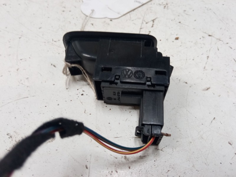 Recambio de mando elevalunas trasero izquierdo para volkswagen polo v (6r1, 6c1) 1.2 tsi referencia OEM IAM 6R0867255H  