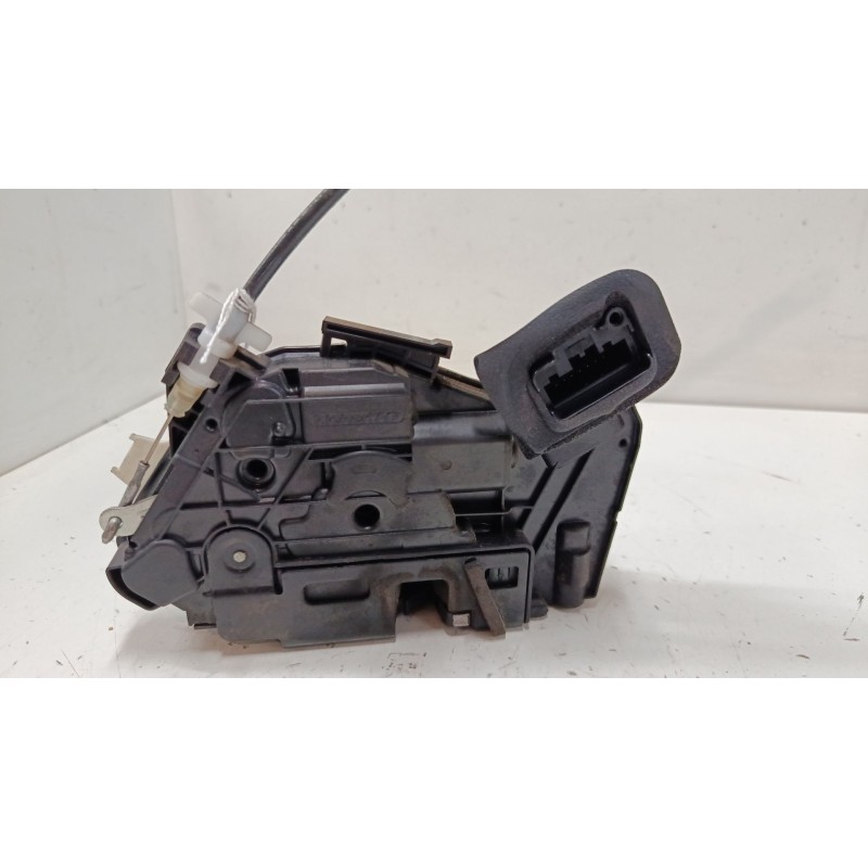 Recambio de cerradura puerta delantera derecha para volkswagen polo v (6r1, 6c1) 1.2 tsi referencia OEM IAM 5K1837016E  